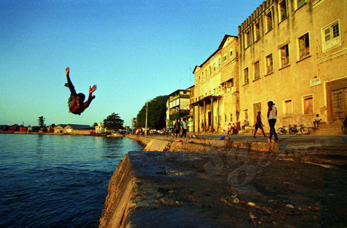 ɣ���Ͷ����������ڵ��񻰹��ȣ�ͼ�ߣ�